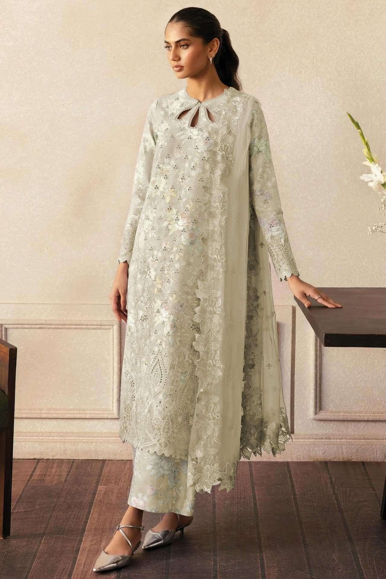 Shree Deepsy Rungrez Chikankari view 13