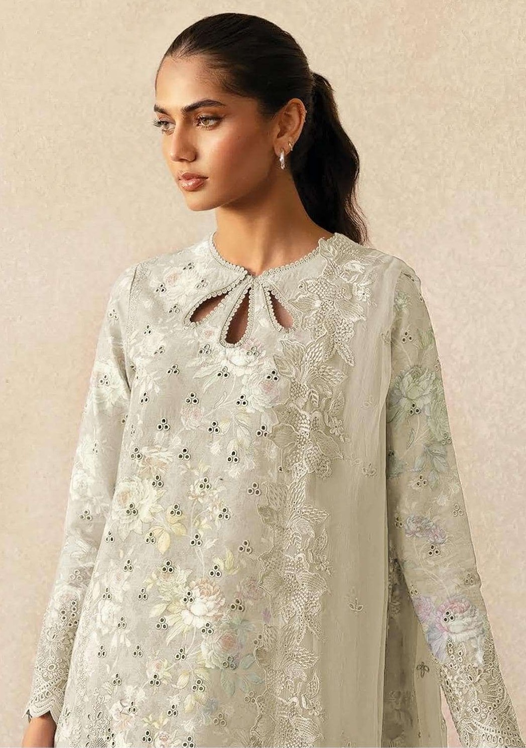 Shree Deepsy Rungrez Chikankari view 14