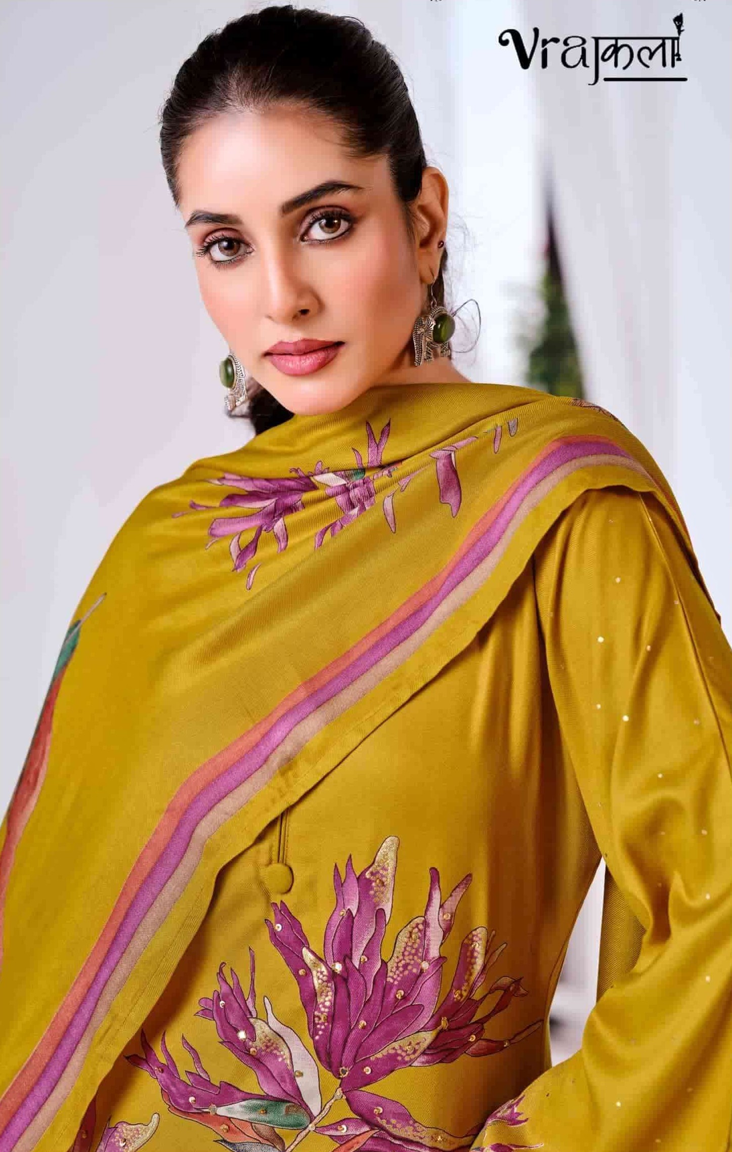 Noor E-Kashmiri by Mumtaz Arts view 8
